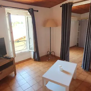 Maison De équipée Et Climatisée , Istres France